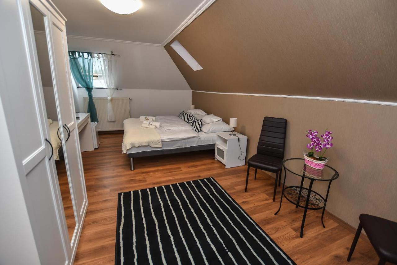 E-Vasko Panzio Borpince Bed & Breakfast Токай Екстериор снимка