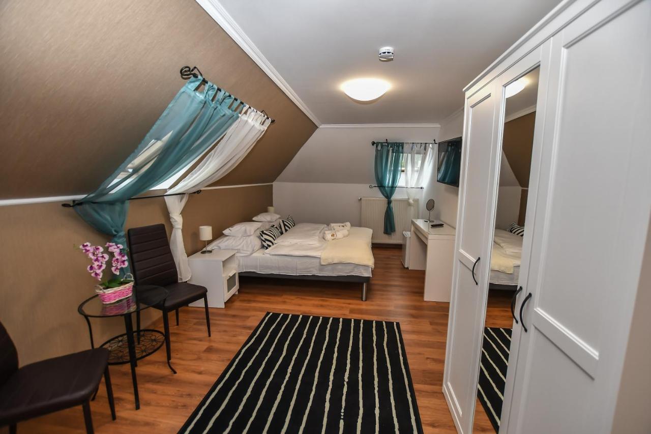 E-Vasko Panzio Borpince Bed & Breakfast Токай Екстериор снимка