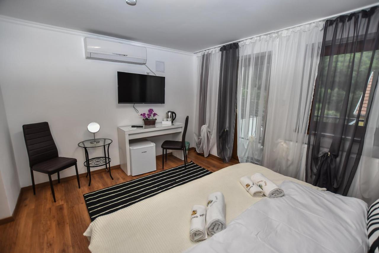 E-Vasko Panzio Borpince Bed & Breakfast Токай Екстериор снимка